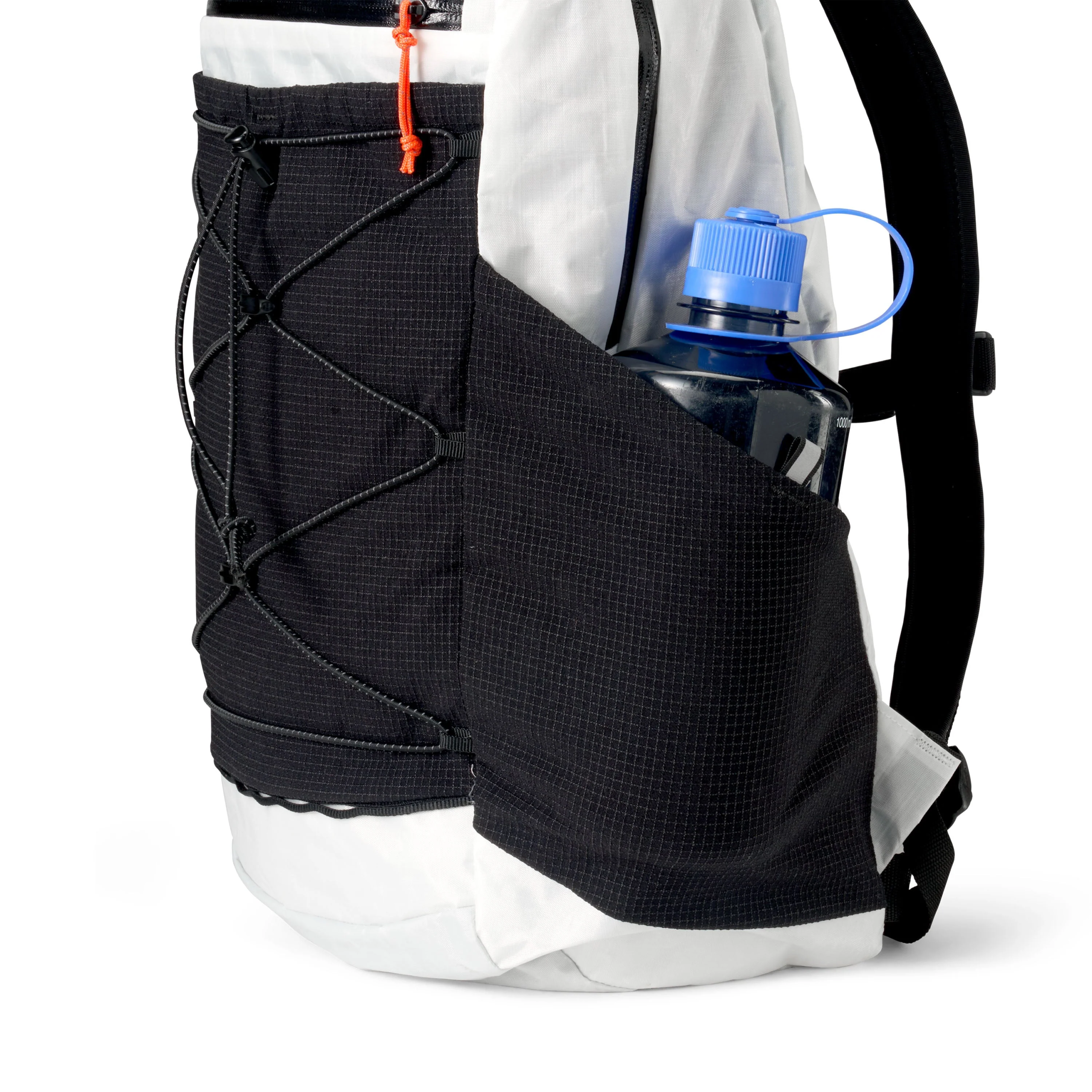 Hyperlite Mountain Gear Daybreak 22 Bottle pocket